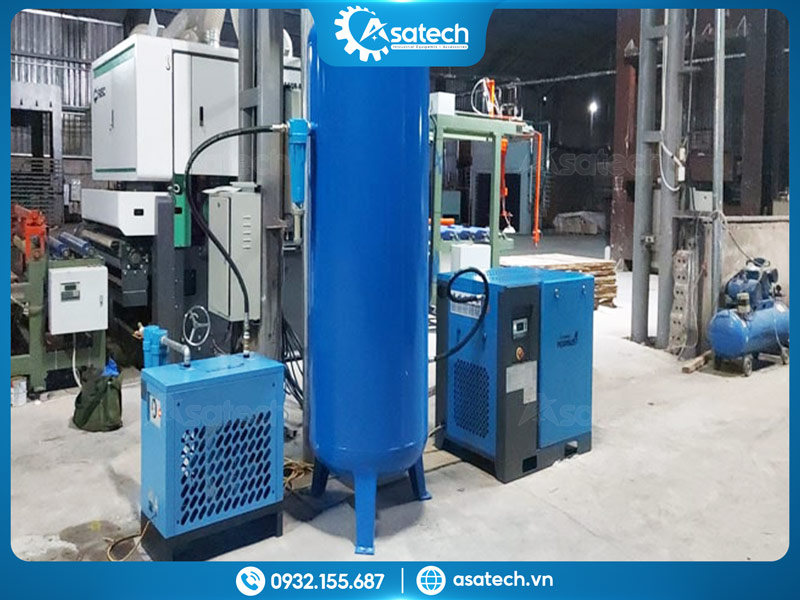 máy nén khí trục vít trong nhà xưởng Máy nén khí trục vít trong nhà xưởng
