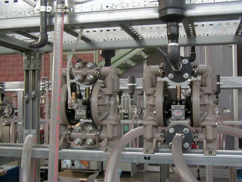ứng dụng và ưu điểm của máy bơm màng thân nhựa